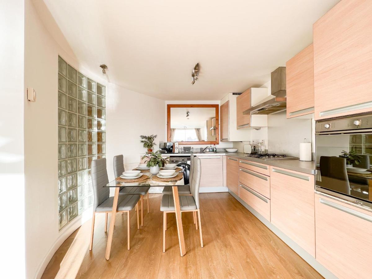 Stunning Riverview City Centre Apartment Глазгоу Екстериор снимка